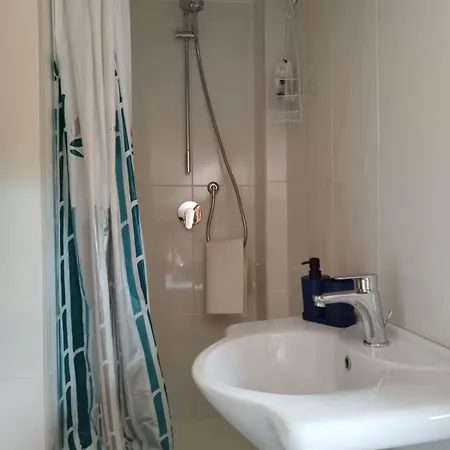 Cozy Place - Mansarda Accogliente Lägenhet Rom